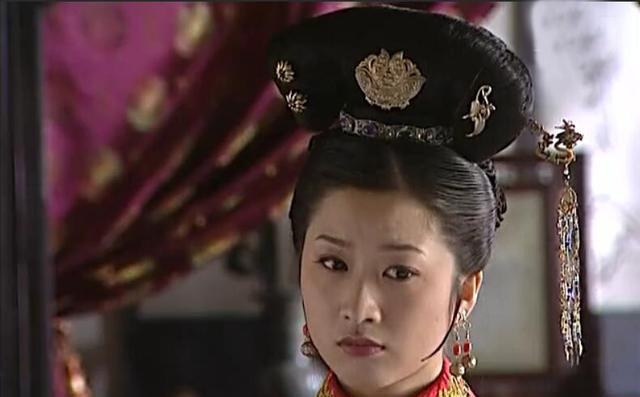 这毕竟是赫舍里氏皇后的第一个孩子,由于忧伤过度,赫舍里氏皇后的身体