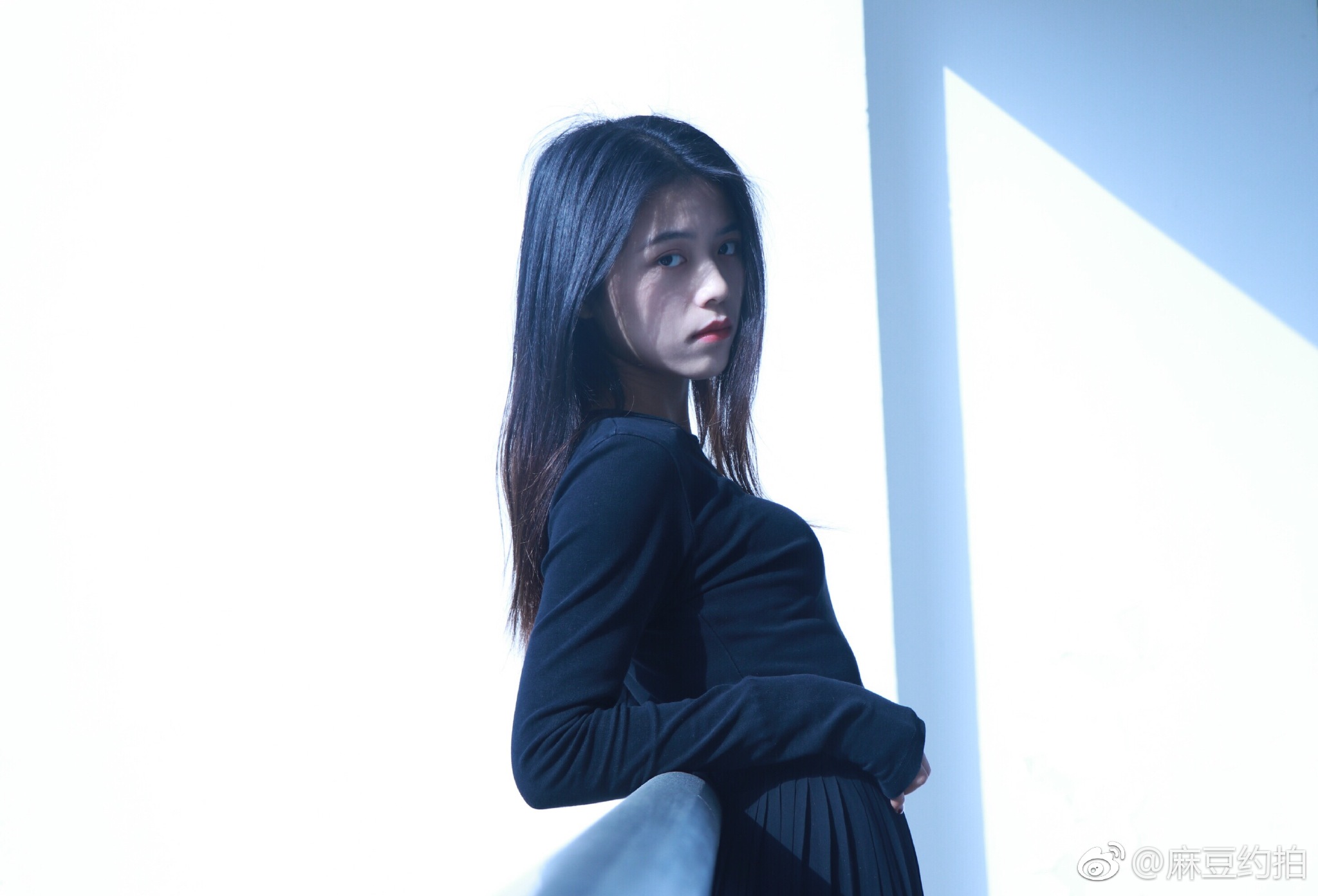 美女麻豆约拍热爱拍照,可以尝试多种风格,家居重庆