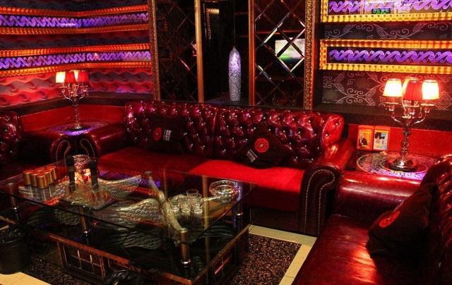 ktv下架3800多首粤语歌年轻群体加速流失老年人成k歌主力