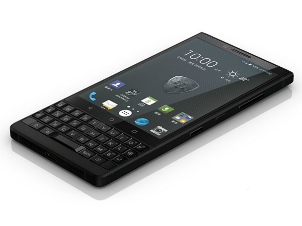 黑莓在2018年发布了黑莓key2,该款手机的定位是中端旗舰机.