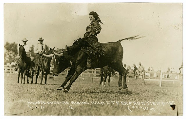 老照片:二十世纪早期的女牛仔(2)