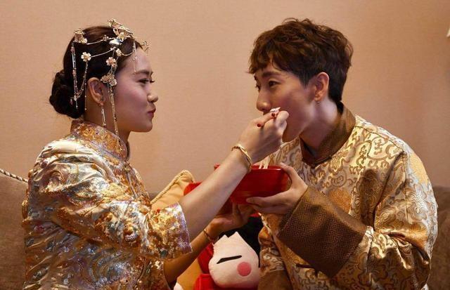 可作为韩天宇好哥们兼室友的武大靖却未能去到婚礼现场