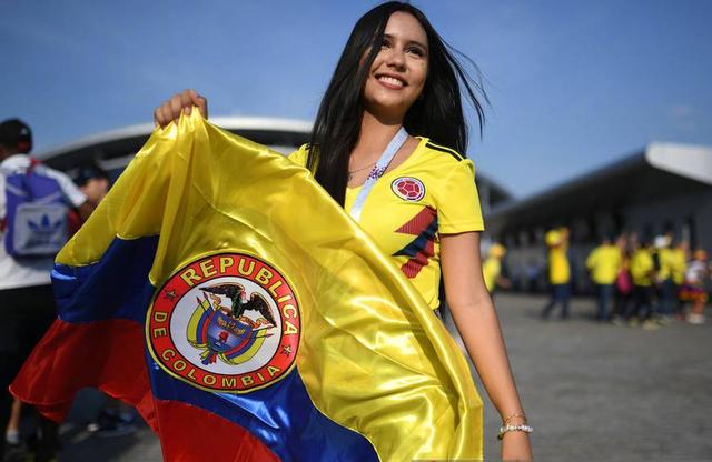 俄罗斯世界杯上的美女,一个比一个漂亮,最后一位女球迷惊艳世界