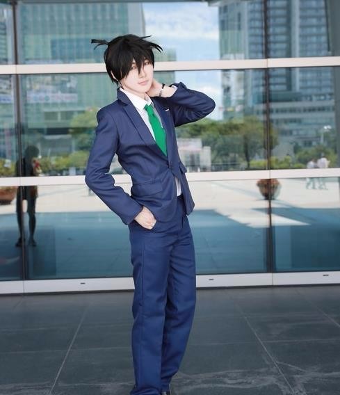 名侦探柯南cosplay,网友:想要cos小兰,就不能省发胶呀!