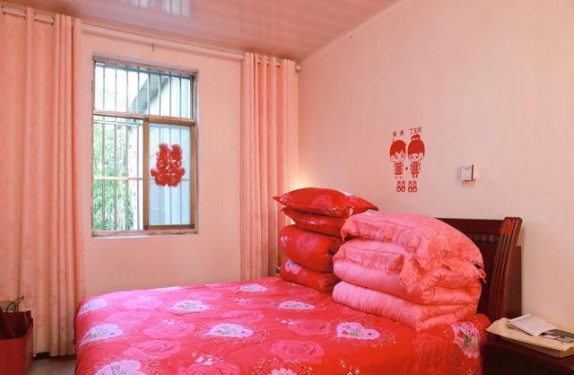 大学毕业,不顾反对嫁农村,看到婆家准备的婚房,我感觉被打脸!