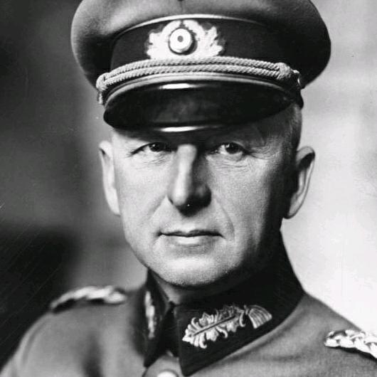 二战名将之"暗渡陈苍"的曼施坦因元帅