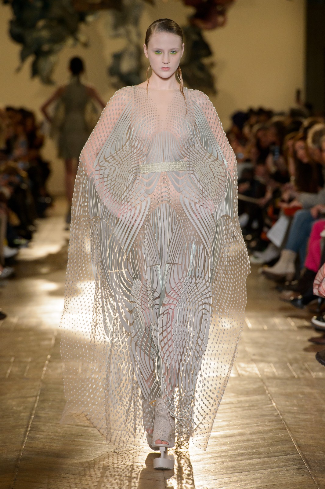 2018春夏巴黎irisvanherpen高级定制女装发布会(三)