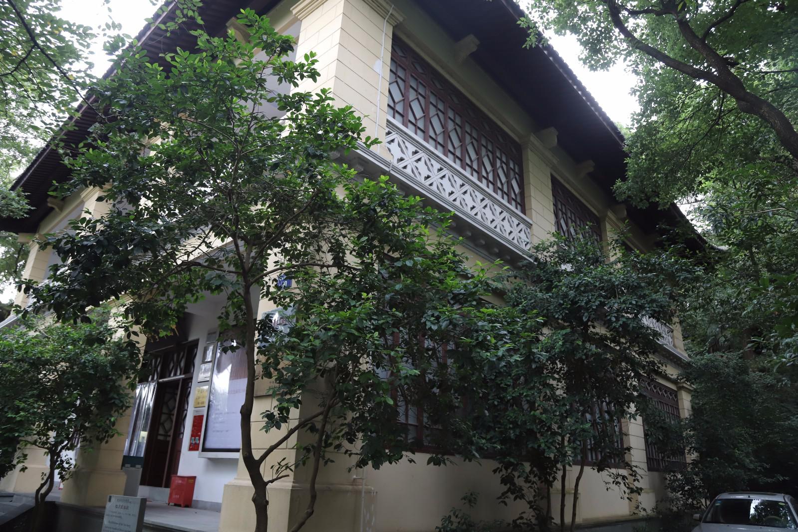 上海滩大佬杜月笙西湖别墅, 以前没人敢进, 如今可免费参观