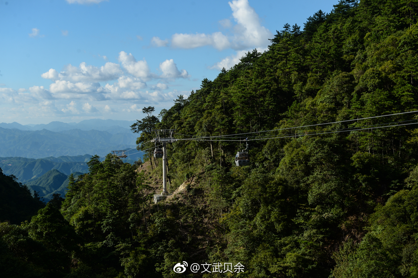 在燕子崖等了一场日落