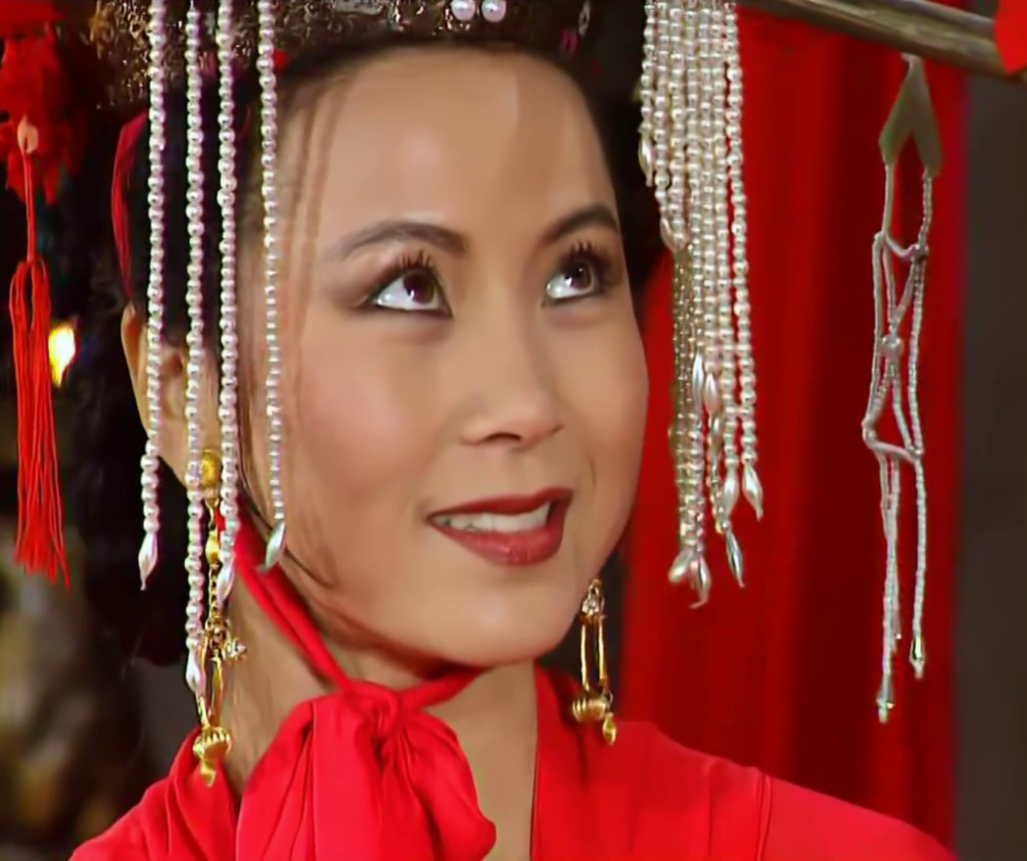 2/ 6赵越饰演《三国演义》中的孙夫人,她的美英姿