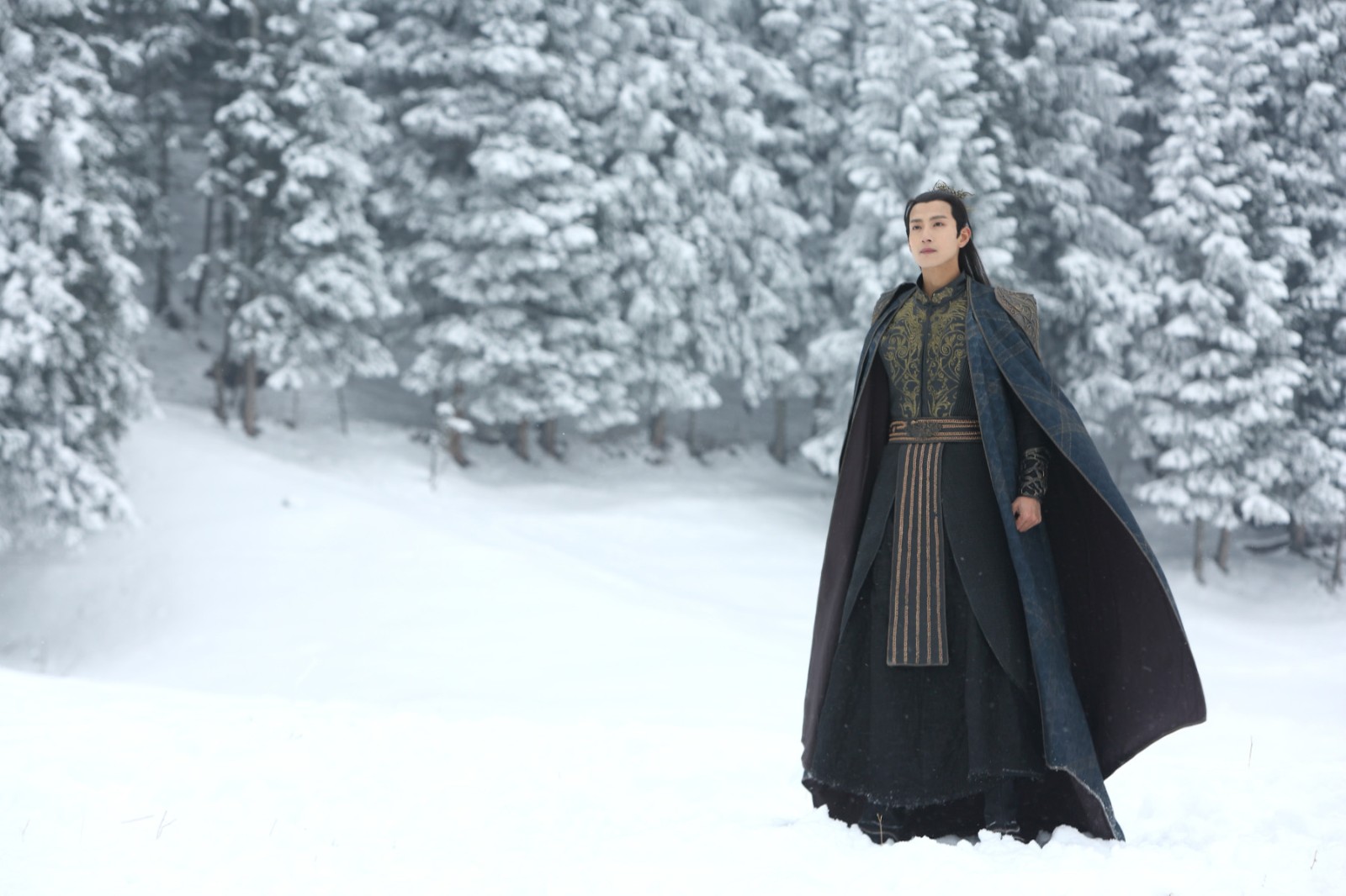 《莽荒纪》张峻宁演绎冷面门主 腹黑与痴情并存挑战