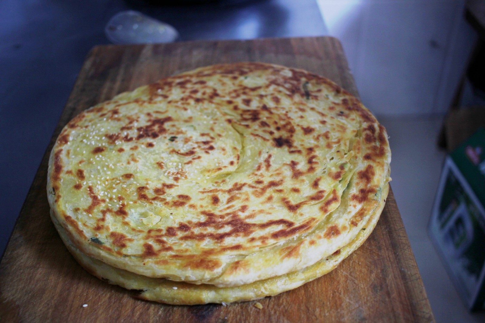 临潼铁炉油馍只摸油撒了些盐,传了上千年还是那么好吃