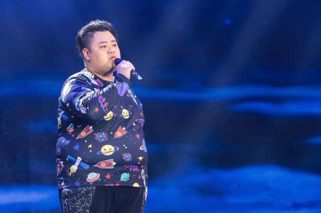 来自山西临汾的郑虎艺名胖虎,多才多艺的他曾参加过《星光大道》