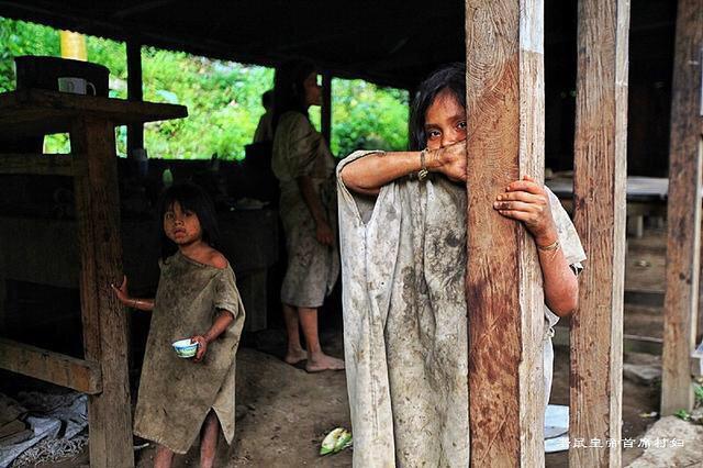 哥伦比亚原始部落:身高不超150厘米,14岁结婚生子,越穷越多生