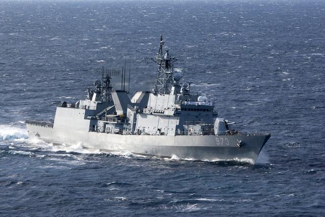 杨万春号驱逐舰kdx-1原计划建造12艘,来更换美国造的驱逐舰(忠北级