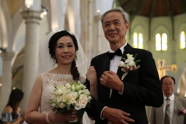 62岁tvb金牌绿叶陈荣峻黄昏恋修成正果好兄弟黄日华到场送祝福