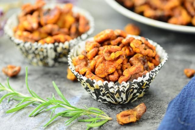 吃什么东西能够促进大脑发育,让宝宝更聪明?