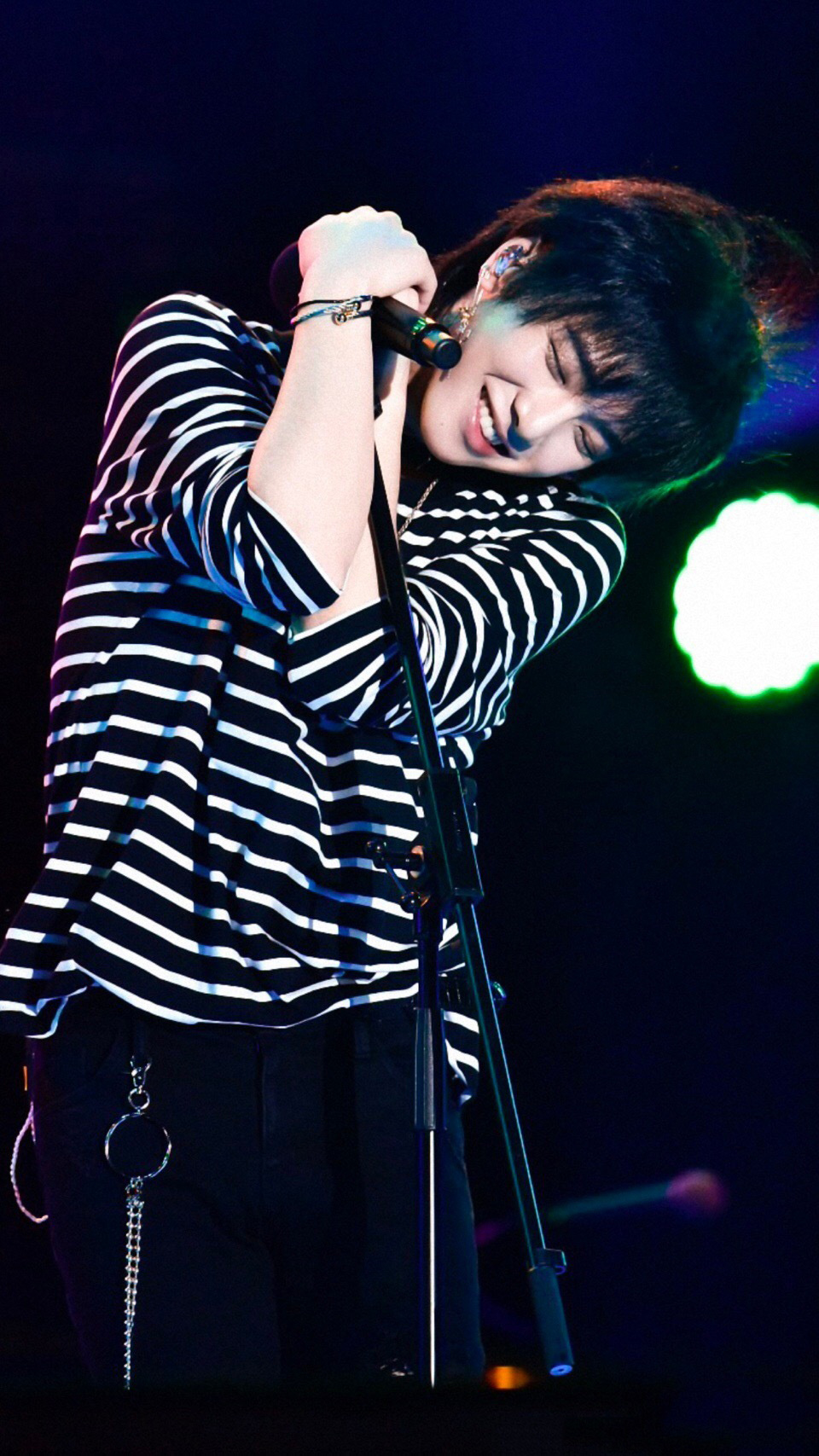 华晨宇火星演唱会,超级销魂的小表情