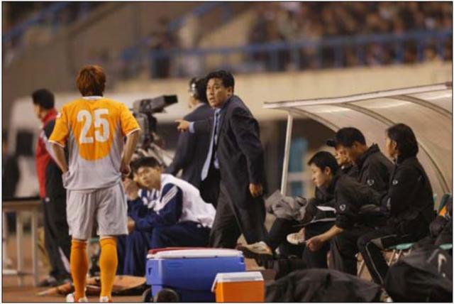 大连足球史上今天:2005年邹捷赵旭日进球 实德