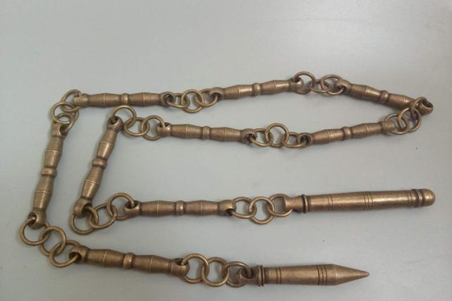 走近古代冷兵器,鞭长莫及的鞭!_新浪新闻
