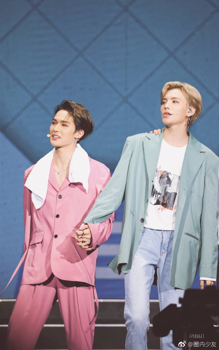 毕廷锁了,毕雯珺和朱正廷关系真的很好,节目互动也很ok的呀