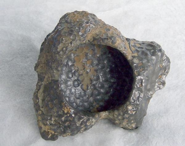 云南坠落陨石被热炒 20克现场拍出66.6万