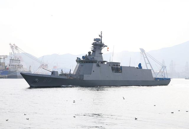 韩国海军近海新卫士大邱级护卫舰比仁川级火力猛