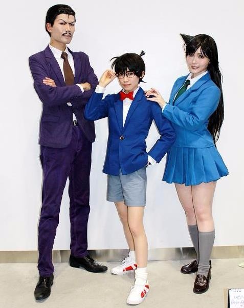 名侦探柯南cosplay,还是熊叔cos的柯南比较帅,小兰不像但好漂亮