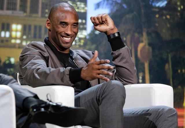 看在眼里馋在心里, 看看科比这几年对其他球星儿子做了什么