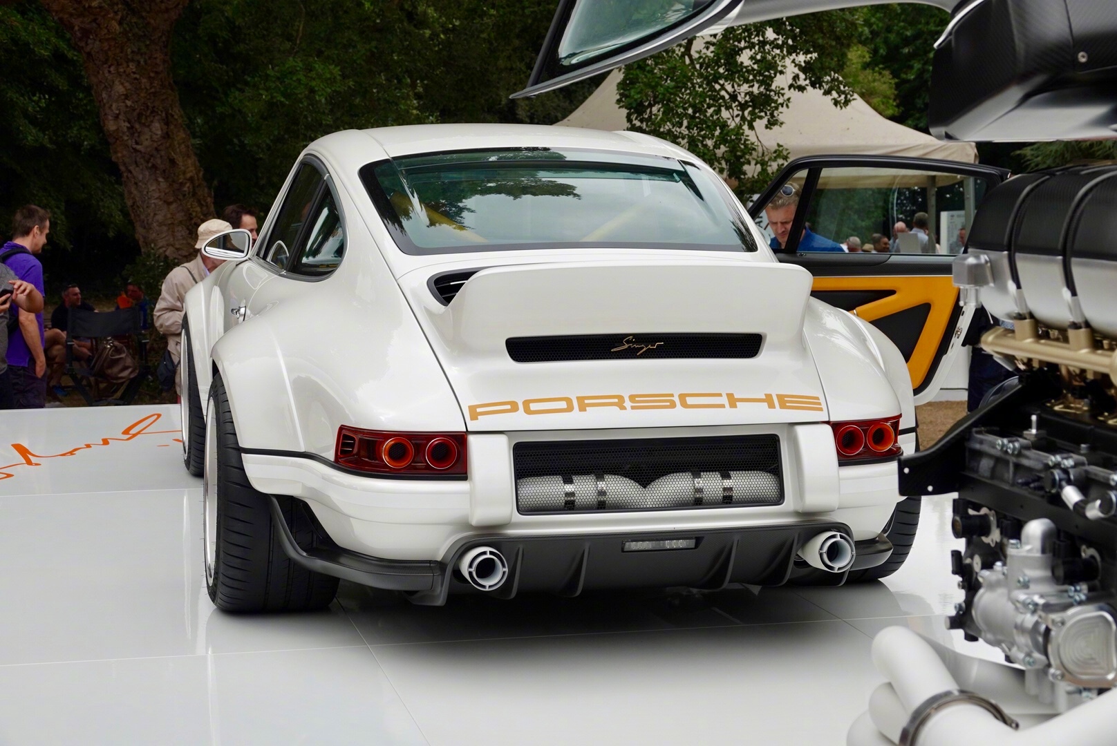 1990年保时捷porsche 911 reimagines by singer