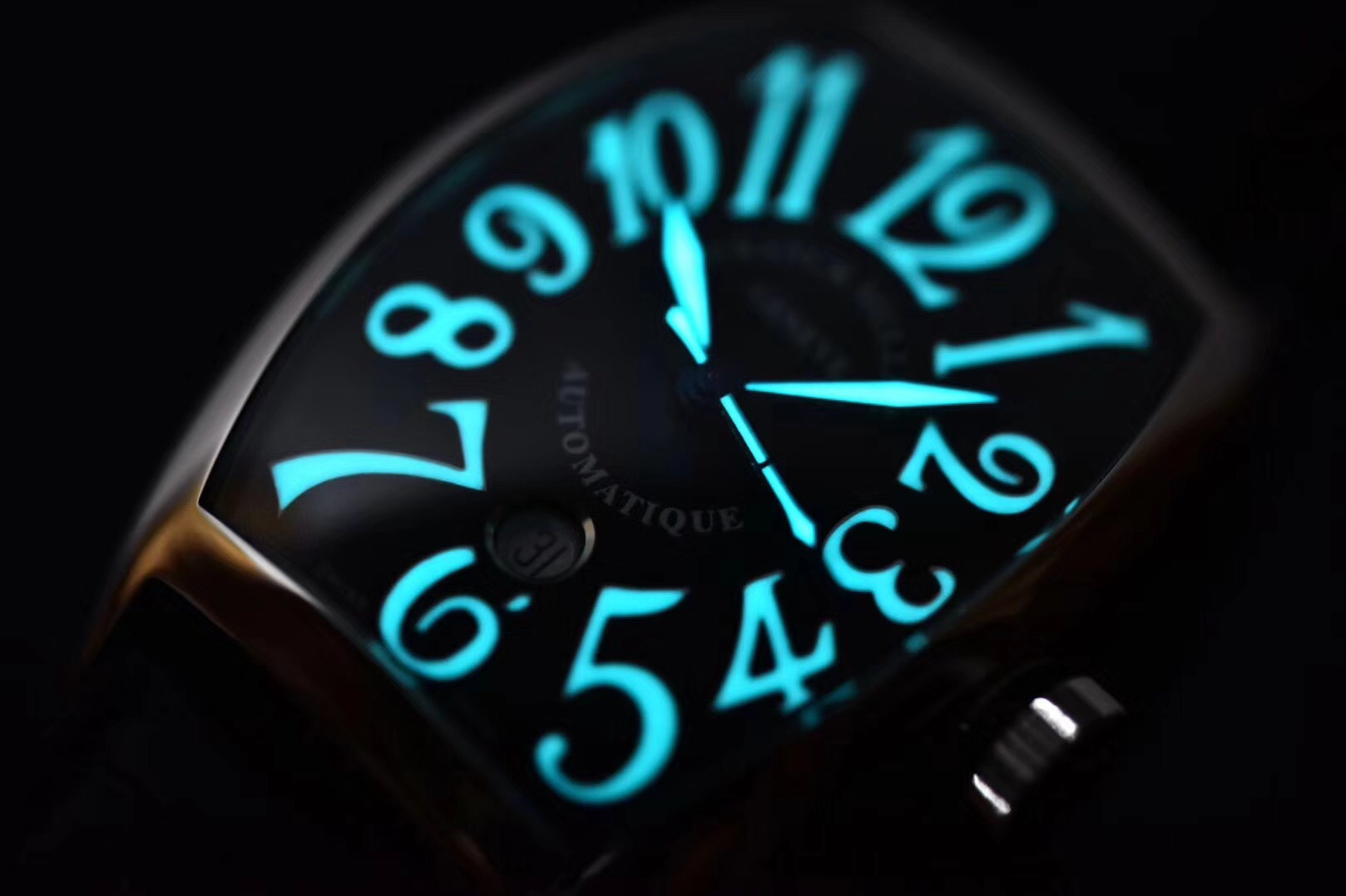 腕表刻度法穆兰8880全新男士商务腕表具有神秘感的梦幻夜光