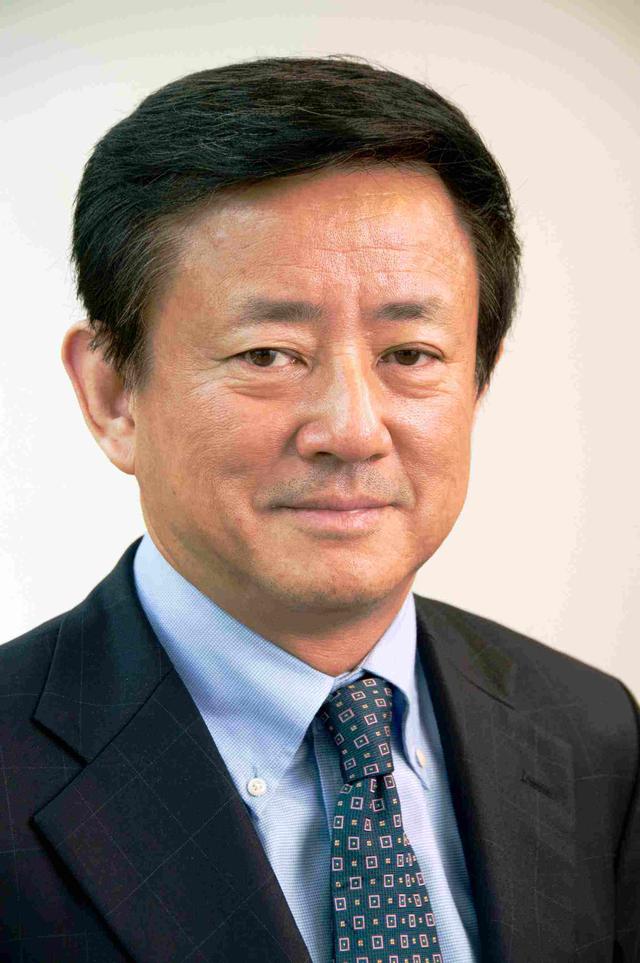 樊纲"6个钱包买房"言论火了