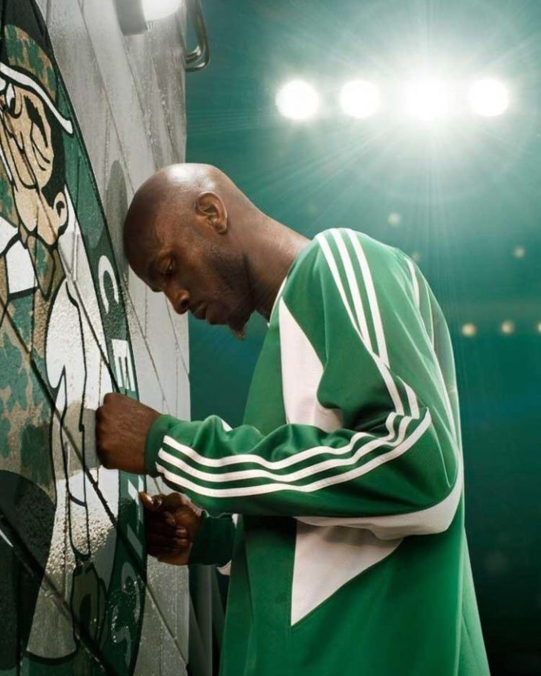 happy 42rd birthday to kevin garnett 有一种铁血叫加内特!