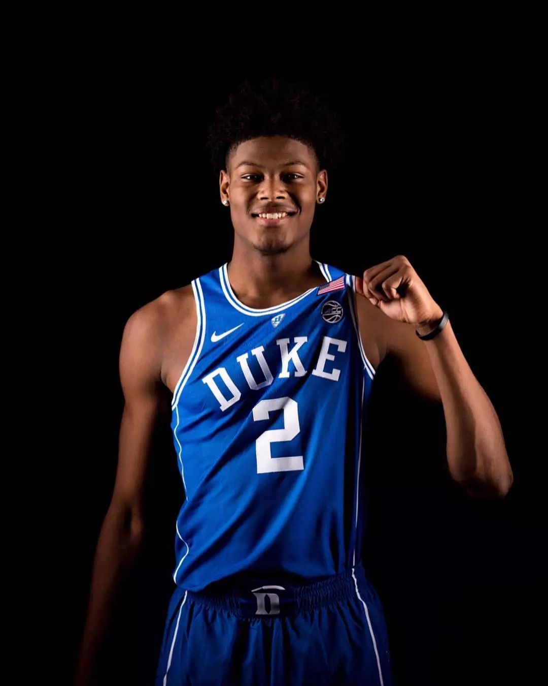 模板保罗乔治这位詹姆斯曾亲自招募的高中天才真的潜力无限