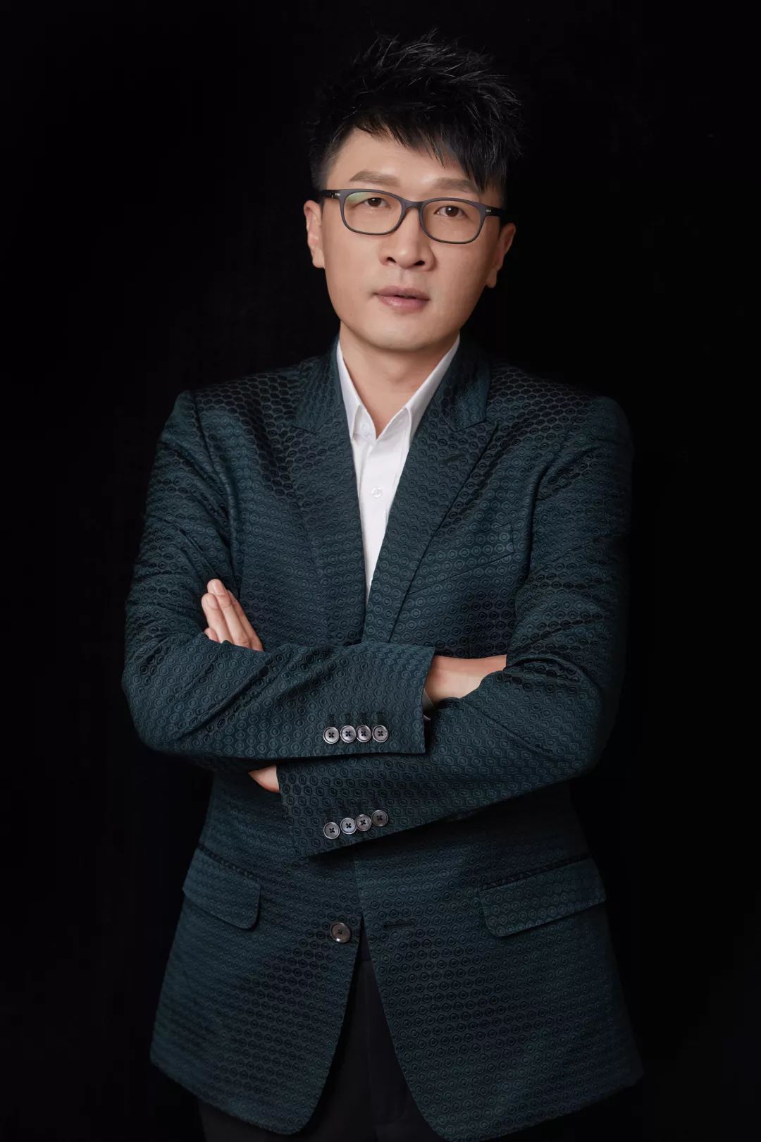 樊凡获音乐先锋榜"最佳唱作人" 佳作不断证音乐实力