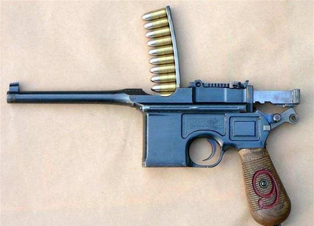 这把枪造型奇特,被西方军界嫌弃,却在中国辉煌了半个世纪