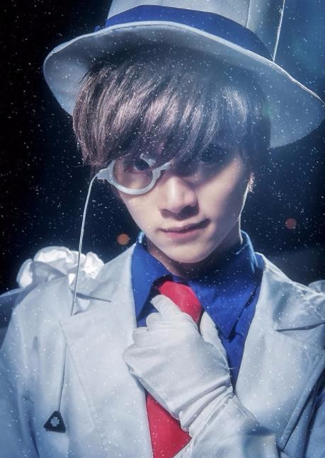 名侦探柯南cosplay,还是熊叔cos的柯南比较帅,小兰不像但好漂亮