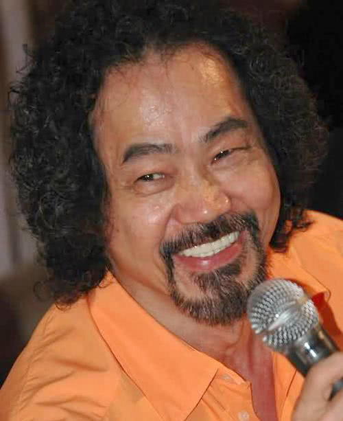 做梦也没想到《僵尸先生》中的老僵尸王竟然是他扮演的!