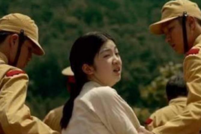 惨遭汉奸出卖她被日军当花姑娘掳走摧残多年致无法怀孕