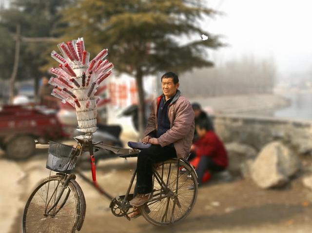 追忆童年20种经典零食棉花糖大白兔都上榜吃过5种的举手