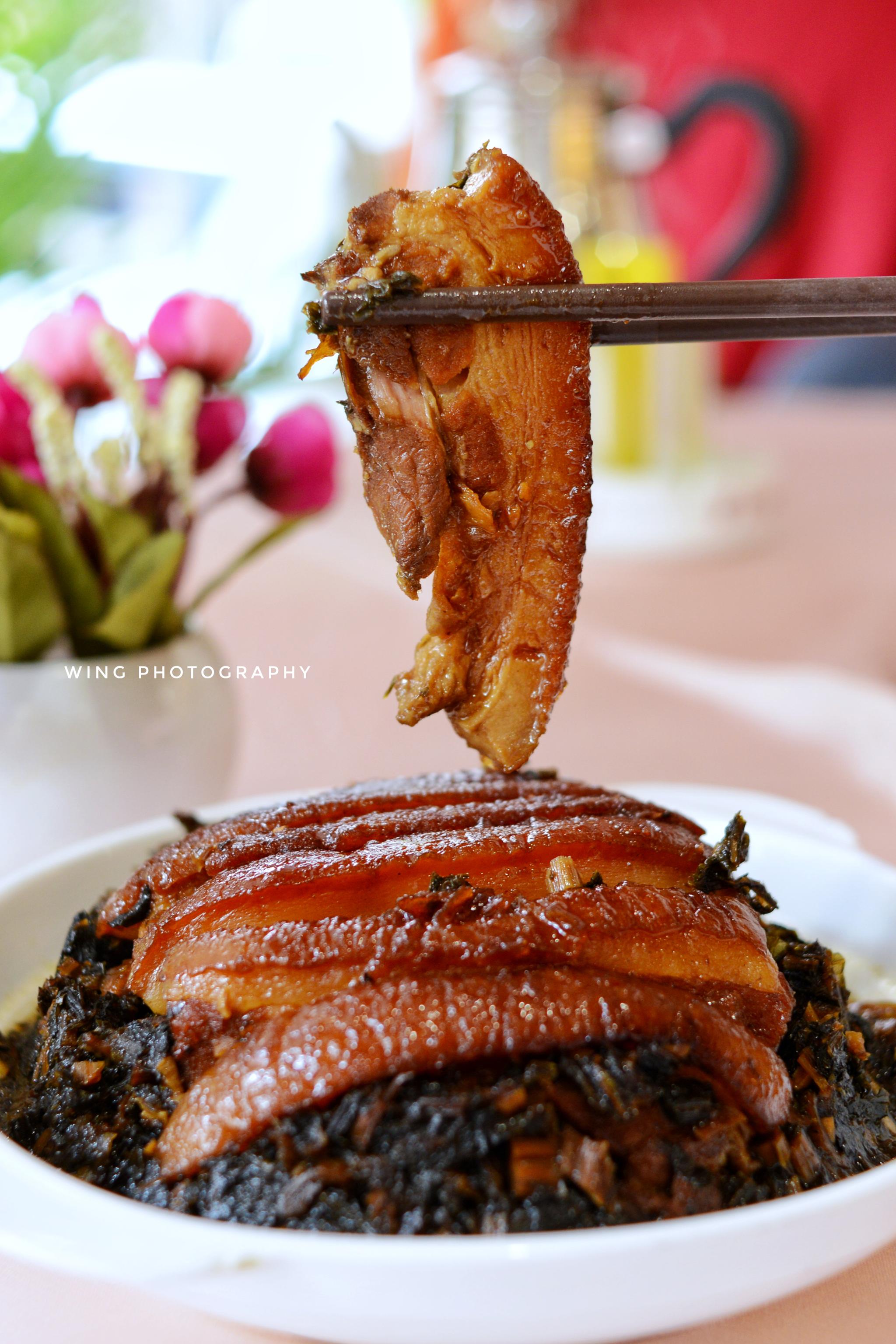 提及梅州最正宗的客家菜,本地人第一时间就推荐了金苑酒家,它是当地的