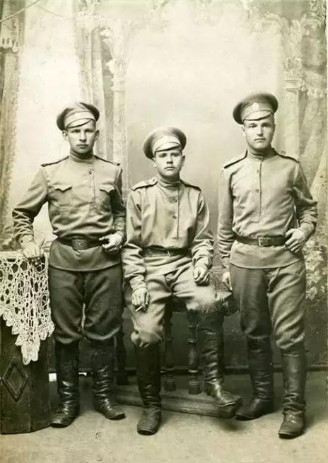沙皇俄国时代的军服图片