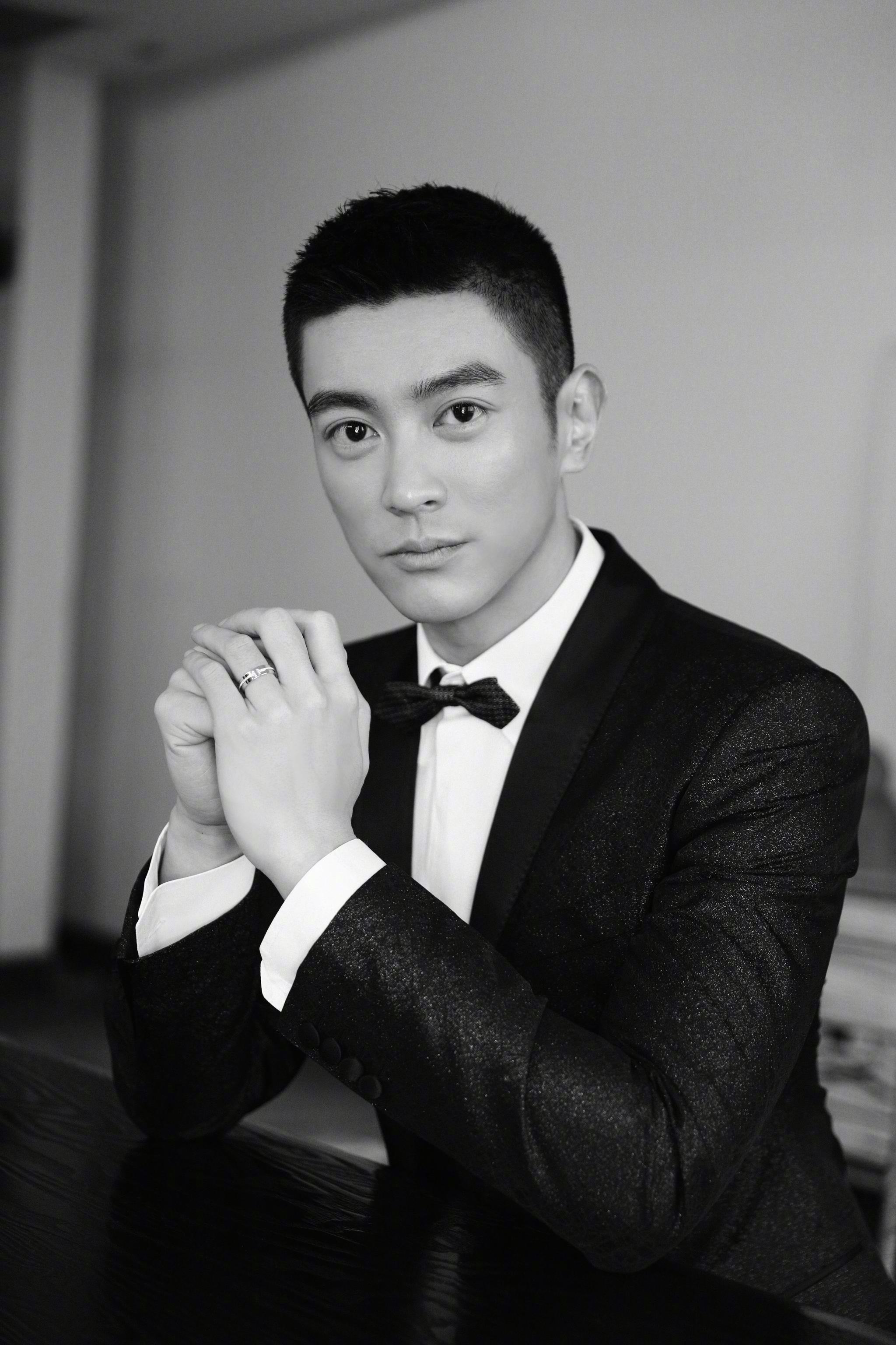 恭喜杜江主演的《红海行动》北京国际电影节获得最佳视觉效果奖