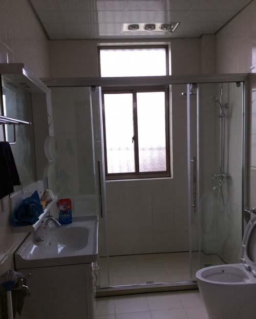 远嫁农村,婆婆为我自建豪宅,这卫生间装修让我感动哭了!