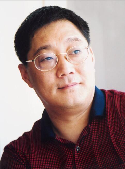 苏越(资料图)搜狐娱乐讯 8月22日晚,曾创作过《血染的风采》《 黄土