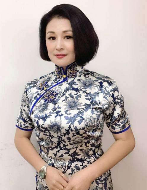 47岁于月仙近照曝光结婚20年却至今无子