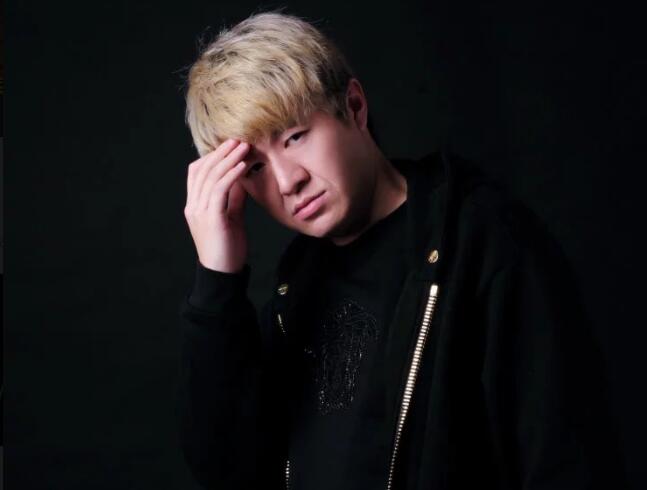 利哥想出妙招制订舞帝主播新规定 否则小白龙和大佛之间必有一战