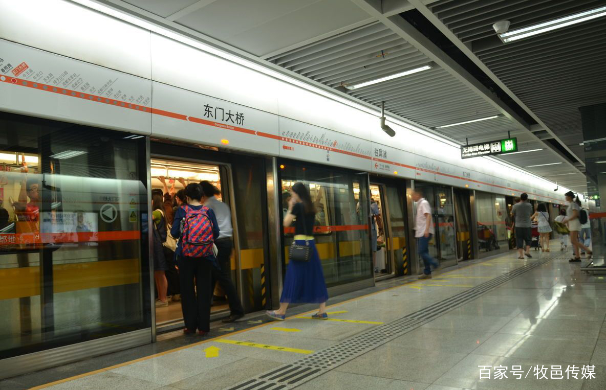 成都首条y形地铁,明日正式开通试运营,可直达西部博览城!