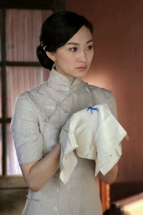 我们再看看贾静雯.