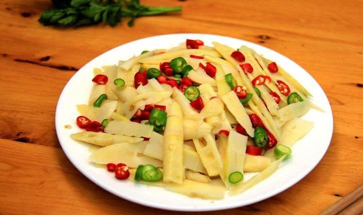 做"凉拌脆笋",只需这四步,脆嫩鲜美开脾健胃,孩子也不挑食了